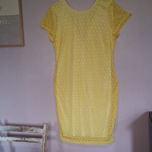 Brand: Bisou BisouSize: 16Color: Bright Yellow 🌼Material: PolyesterLining: